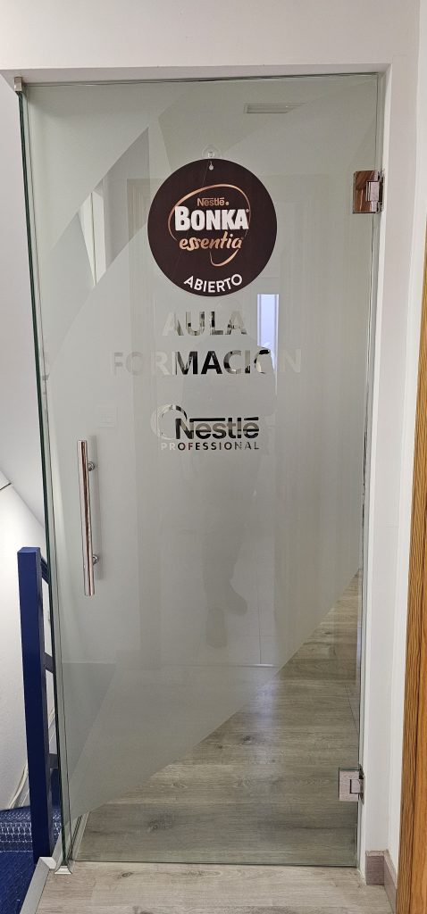 Entrada a sala de formación bonka by nestle